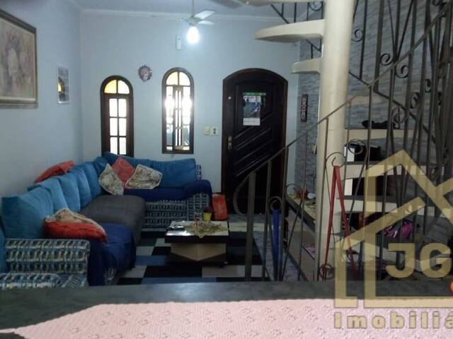 Sobrado para Venda em Itanhaém - 5