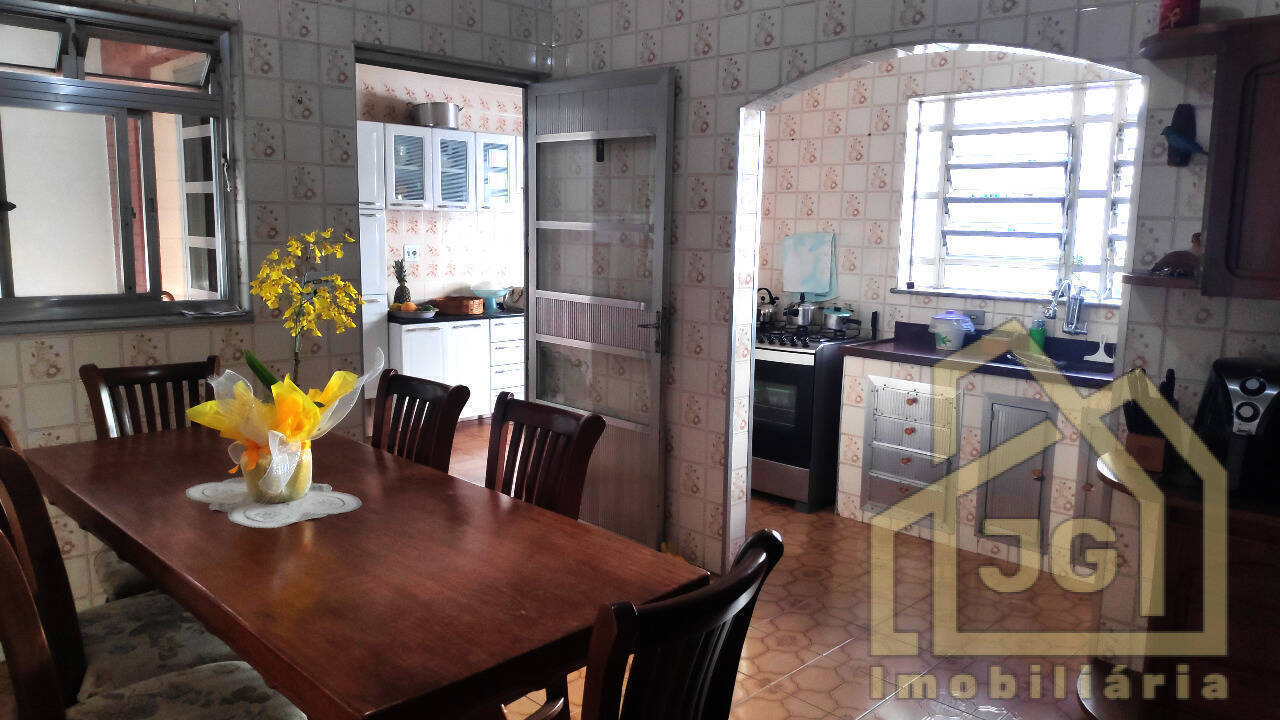 Sobrado, 3 quartos, 250 m² - Foto 4