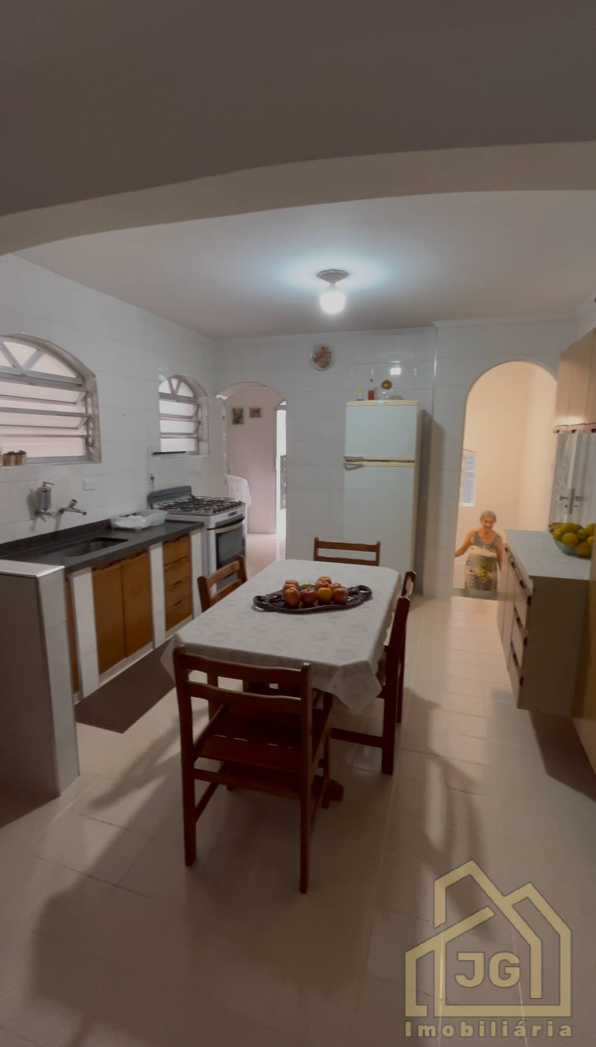 Sobrado, 3 quartos, 244 m² - Foto 2