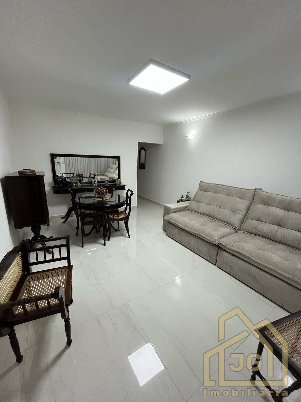 Sobrado, 3 quartos, 208 m² - Foto 1