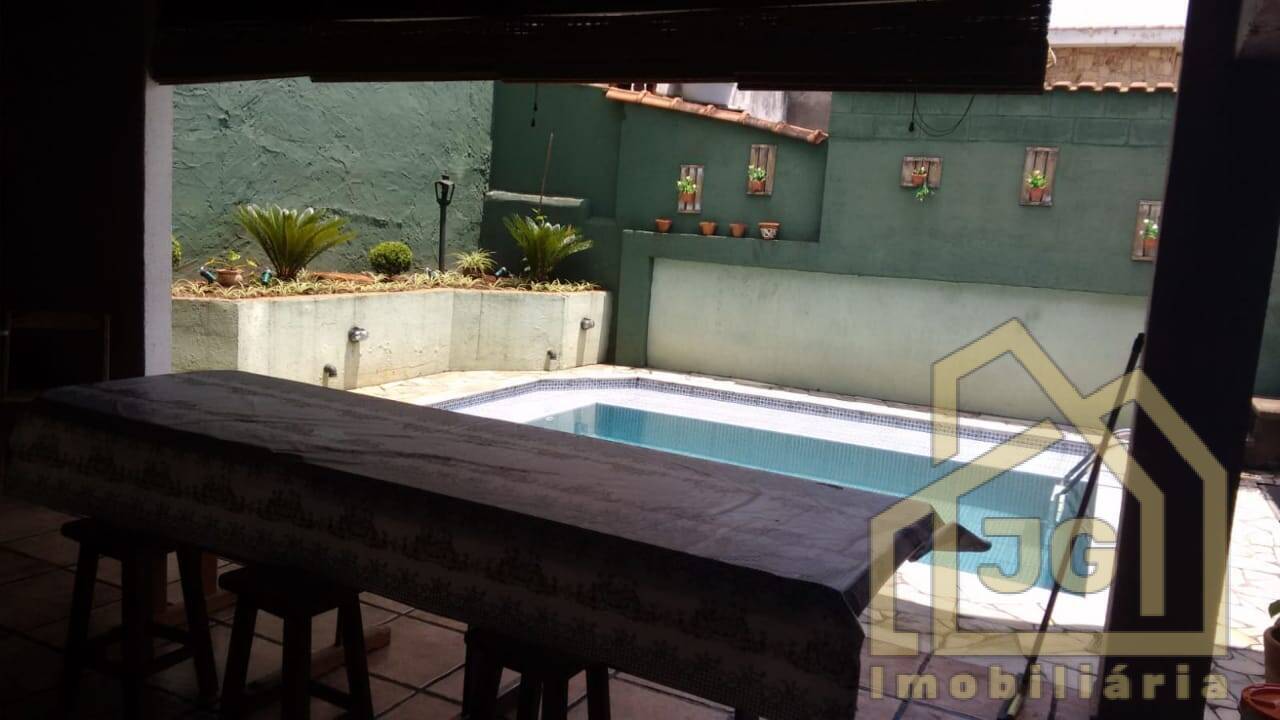 Sobrado, 3 quartos, 180 m² - Foto 2
